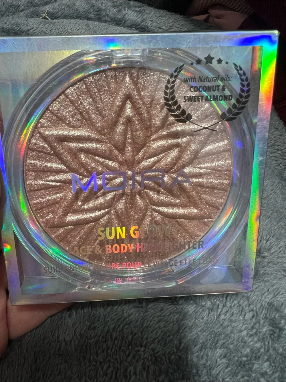 Moira Sun Glow Face and Body Highlighter in the color Rose Petals